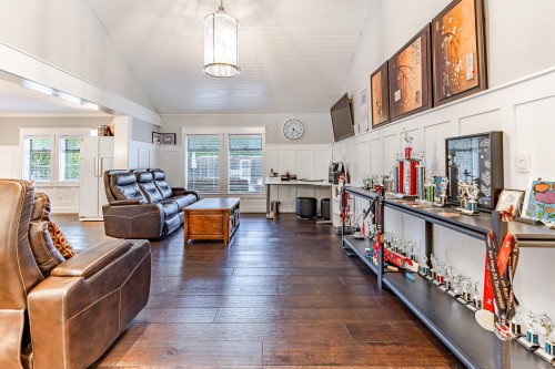 21315 River Road, Maple Ridge, BC 