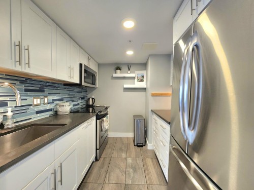 183 Keefer Place, Vancouver, BC 