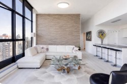 2105-1133 Hornby Street  Vancouver, BC V6Z 1W1