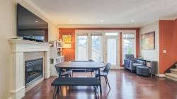 203 18th Street E North Vancouver, BC V7L 2X7