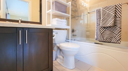 203 18Th Street E, North Vancouver, BC 