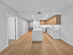 20XX 2186 Gilmore Avenue Burnaby, BC V5C 6A7