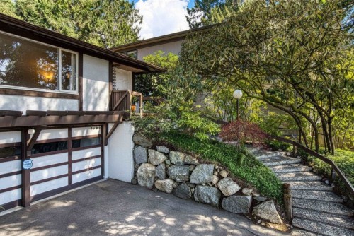 2493 Haywood Avenue, West Vancouver, BC 