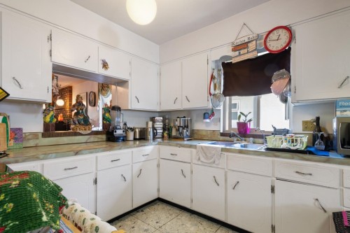 2472 12Th Avenue E, Vancouver, BC 