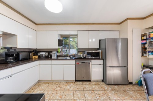 2472 12Th Avenue E, Vancouver, BC 