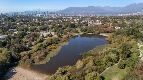 2472 12Th Avenue E, Vancouver, BC 