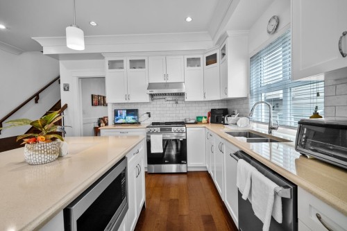 3288 32Nd Avenue W, Vancouver, BC 