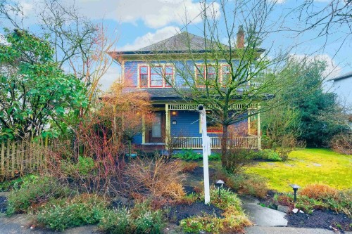 510 Third Avenue  New Westminster, BC V3L 1M7