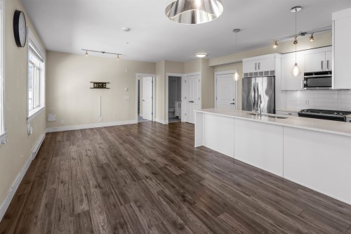 311-22327 River Road, Maple Ridge, BC - Indoor Photo Showing Kitchen With Double Sink With Upgraded Kitchen