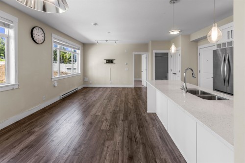 311-22327 River Road, Maple Ridge, BC - Indoor Photo Showing Other Room