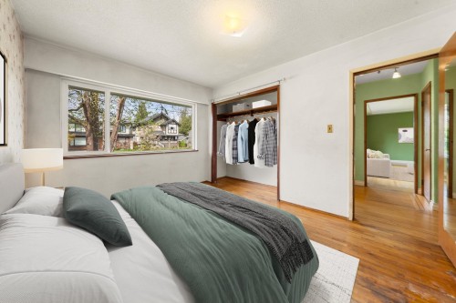 753 9Th Street E, North Vancouver, BC 