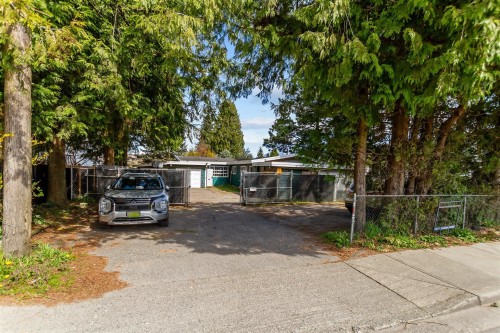 22041 Dewdney Trunk Road  Maple Ridge, BC V2X 3H3