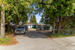 22041 Dewdney Trunk Road Maple Ridge, BC V2X 3H3