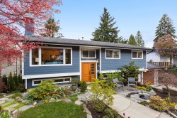 2983 Surf Crescent  Coquitlam, BC V3C 3S7