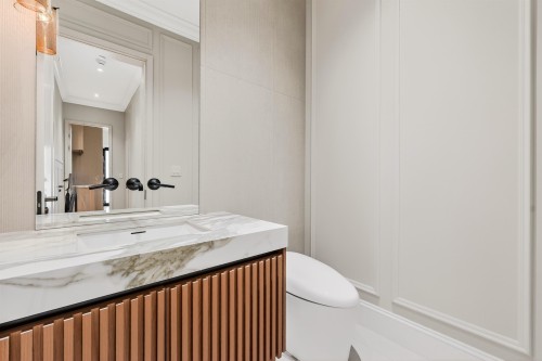 9591 Woodwards Place, Richmond, BC 