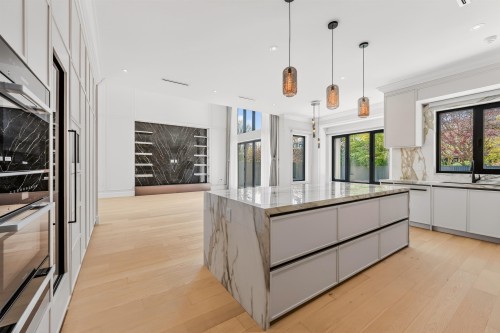 9591 Woodwards Place, Richmond, BC 