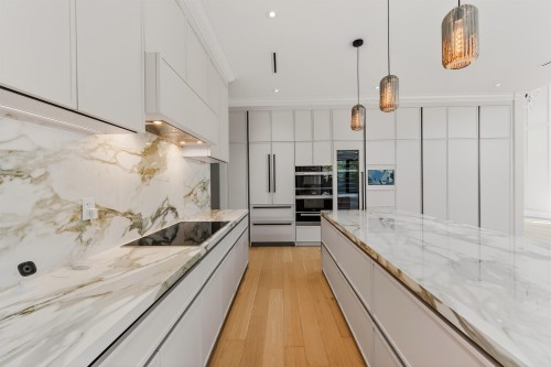 9591 Woodwards Place, Richmond, BC 