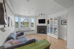 130 Lakewood Drive  Vancouver, BC V5L 4L3