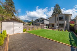 2111 Philip Avenue  North Vancouver, BC V7P 2W5