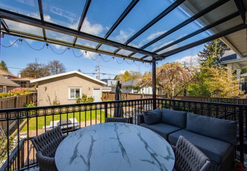 2911 35Th Avenue W, Vancouver, BC 