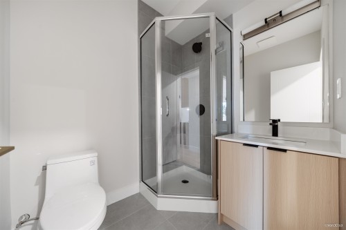 971 Adderley Street, North Vancouver, BC 