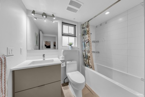 8576 Osler Street, Vancouver, BC 