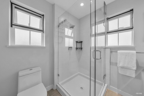8576 Osler Street, Vancouver, BC 