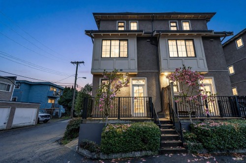 8576 Osler Street, Vancouver, BC 