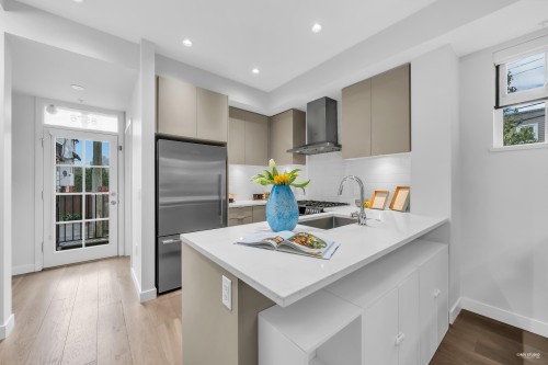 8576 Osler Street, Vancouver, BC 