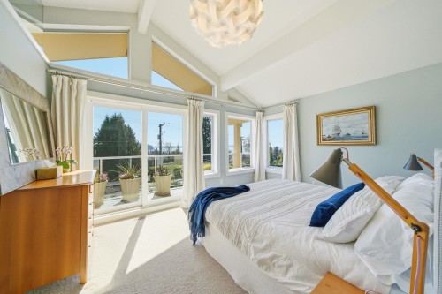 1181 Keith Road, West Vancouver, BC 