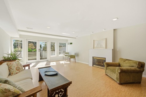 1181 Keith Road, West Vancouver, BC 