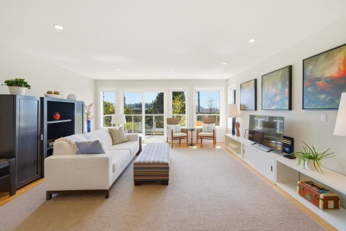 1181 Keith Road, West Vancouver, BC 