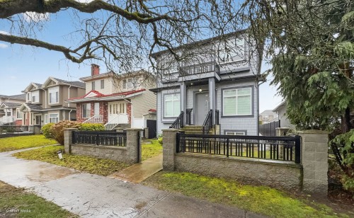 1052 50Th Avenue E, Vancouver, BC 