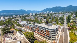 366-422 3rd Street E North Vancouver, BC V7L 1G2