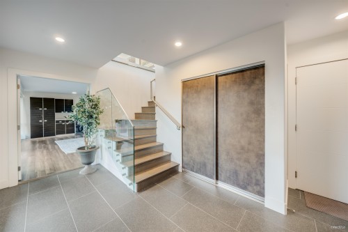 1135 Groveland Court, West Vancouver, BC 