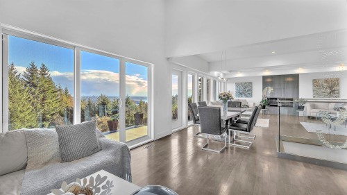 1135 Groveland Court, West Vancouver, BC 