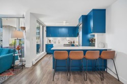 1604-1010 Burnaby Street  Vancouver, BC V6E 4L8