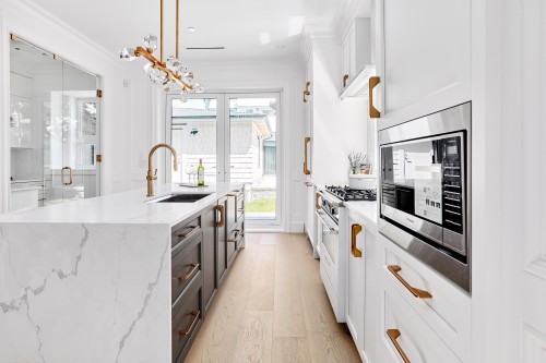 4005 35Th Avenue W, Vancouver, BC 