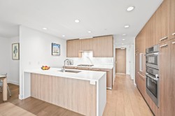 904-1210 E 27th Street  North Vancouver, BC V5J 0C5