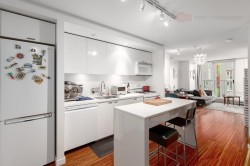 328 11th Avenue EVancouver, BC V5T 4W1
