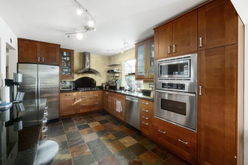 2041 Tompkins Crescent  North Vancouver, BC V7H 2C9