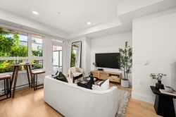 106-2550 Garden Drive  Vancouver, BC V5N 4X6