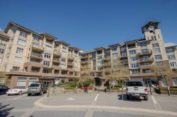 217-1211 Village Green Way Squamish, BC V8B 0R7