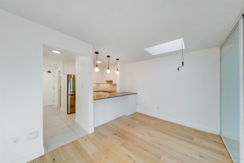 303-1545 2Nd Avenue E, Vancouver, BC 