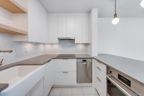 303-1545 2Nd Avenue E, Vancouver, BC 