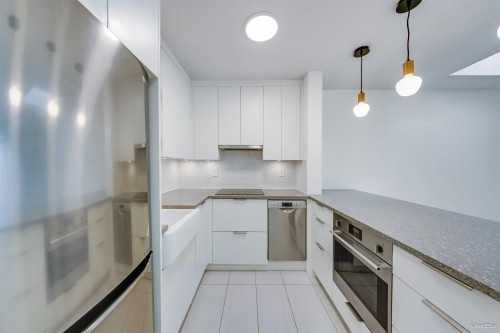 303-1545 2Nd Avenue E, Vancouver, BC 