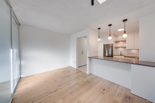 303-1545 2Nd Avenue E, Vancouver, BC 