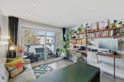 205-1864 Frances Street  Vancouver, BC V5L 1Z7