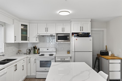 20180 Stanton Avenue, Maple Ridge, BC 
