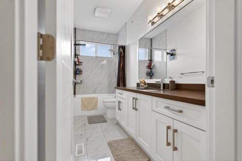 20180 Stanton Avenue, Maple Ridge, BC 